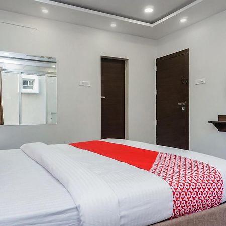 Oyo 16832 Hotel I Suite 2 Mangvadi 外观 照片
