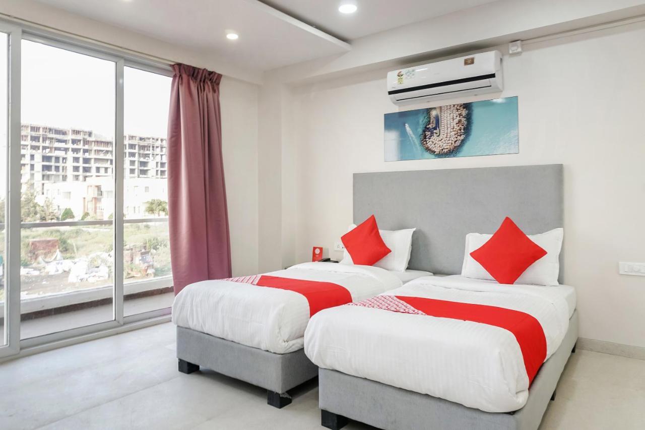 Oyo 16832 Hotel I Suite 2 Mangvadi 外观 照片