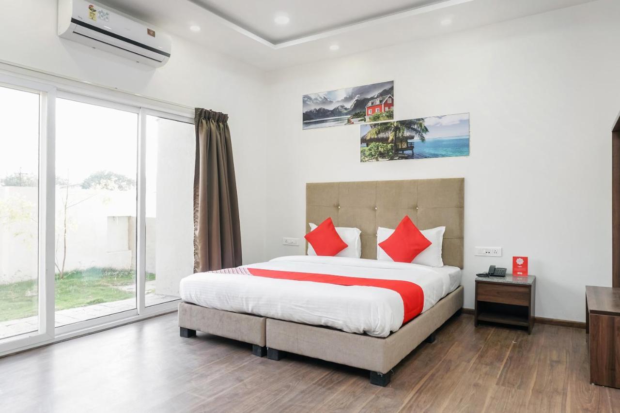 Oyo 16832 Hotel I Suite 2 Mangvadi 外观 照片